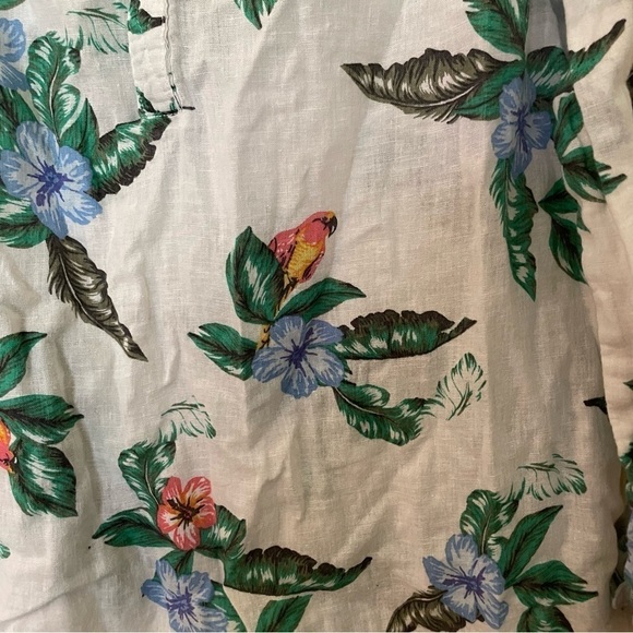 Old Navy White and Floral Relaxed Tie-Cuff Linen-Blend Blouse - Picture 3 of 9